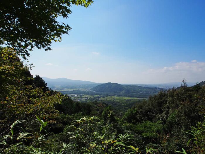 瓶原を見下ろす絶景